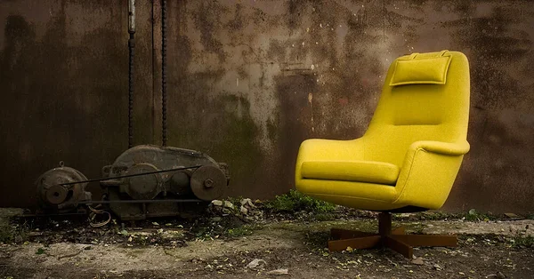 TUGITOOL – täielikult restaureeritud vintage tugitool.