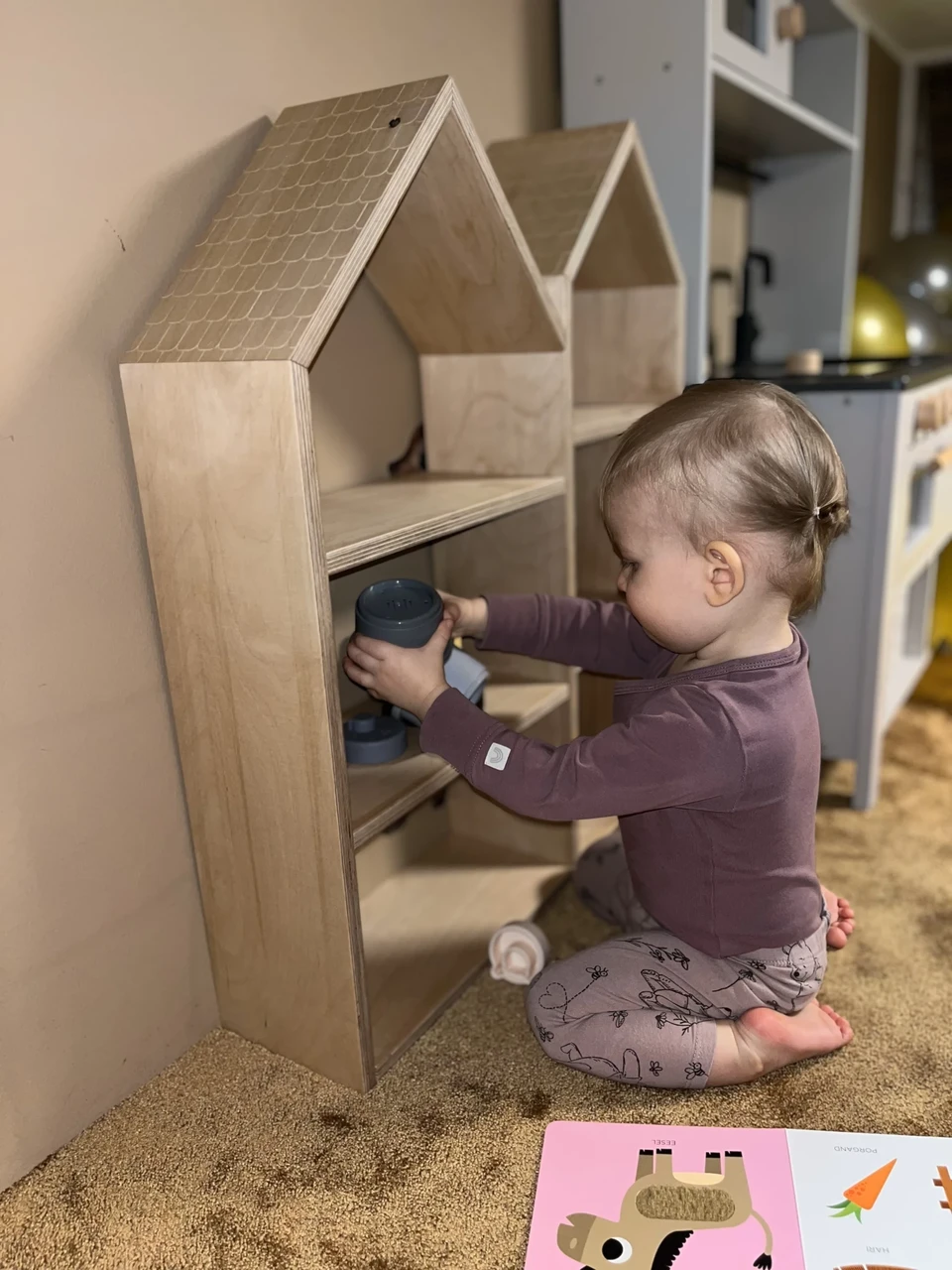 laste montessori nukumaja riiul 
