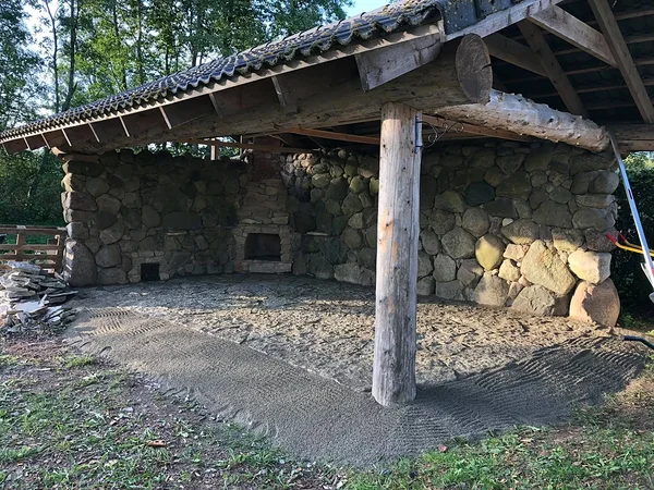 Paekivi ladumine
