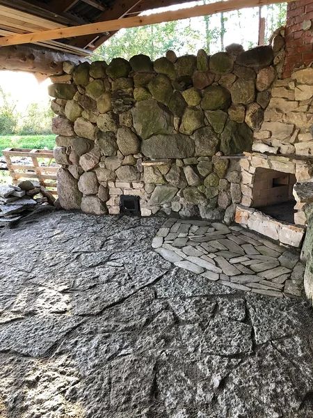 Paekivi ladumine