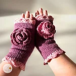 Hand knitted fingerless gloves women flower lace edge dusky pink rahecraft model both gloves