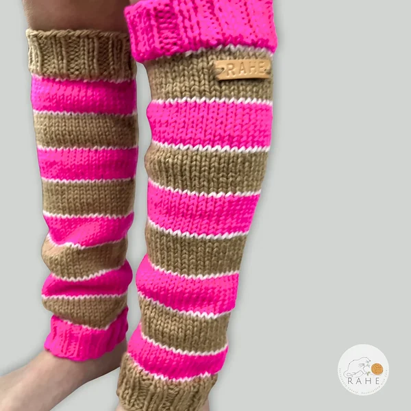 Pehmed 100% Itaalia meriinosäärised lastele – triibuline roosa-beež disain, Eesti käsitöö kingitus sünnipäevaks või jõuludeks.