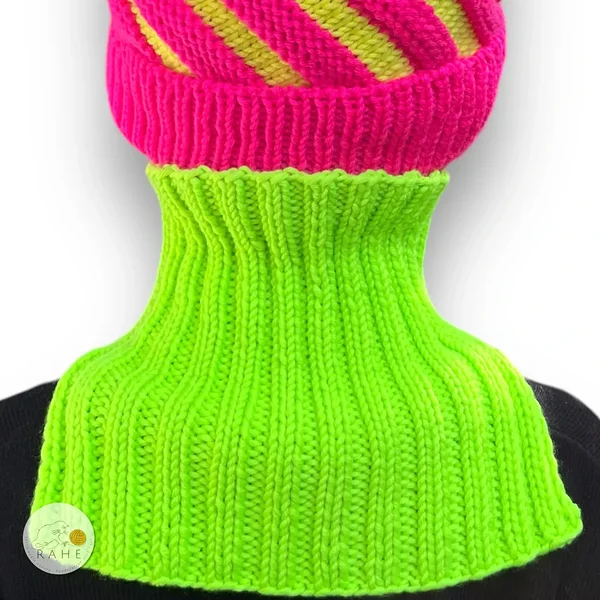 Hand-knitted merino wool dickies for kids. Wool neck warmers for children. Neon green scarves. Handmade gift, made in Estonia.
