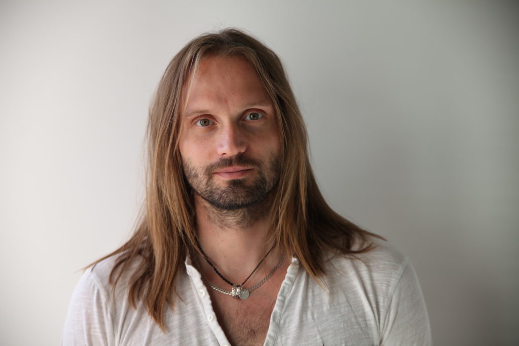 Siim Maaten – Eesti ainsa veganteatri vedaja