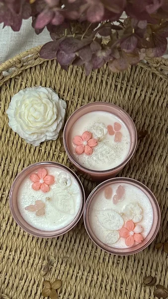 naistepäeva küünal 