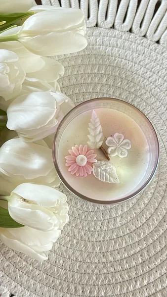 puittahiga lõhnaküünal