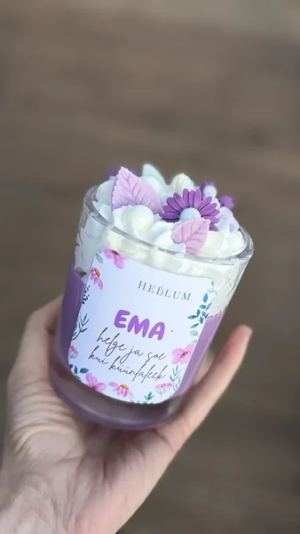 emadepäeva küünal