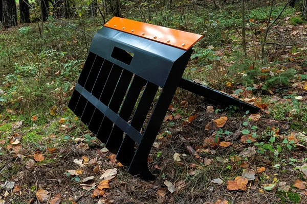 Branch rake