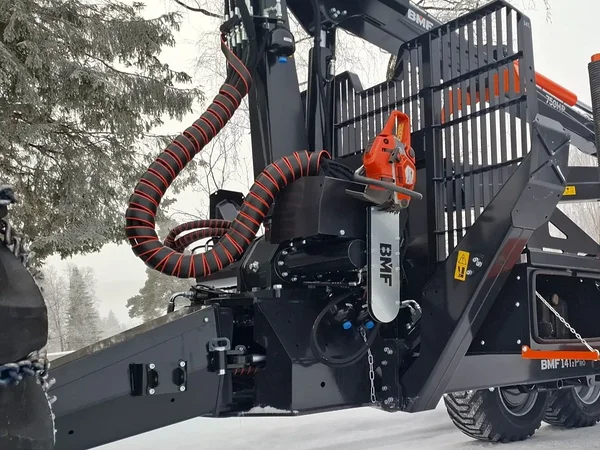 Chainsaw holders
