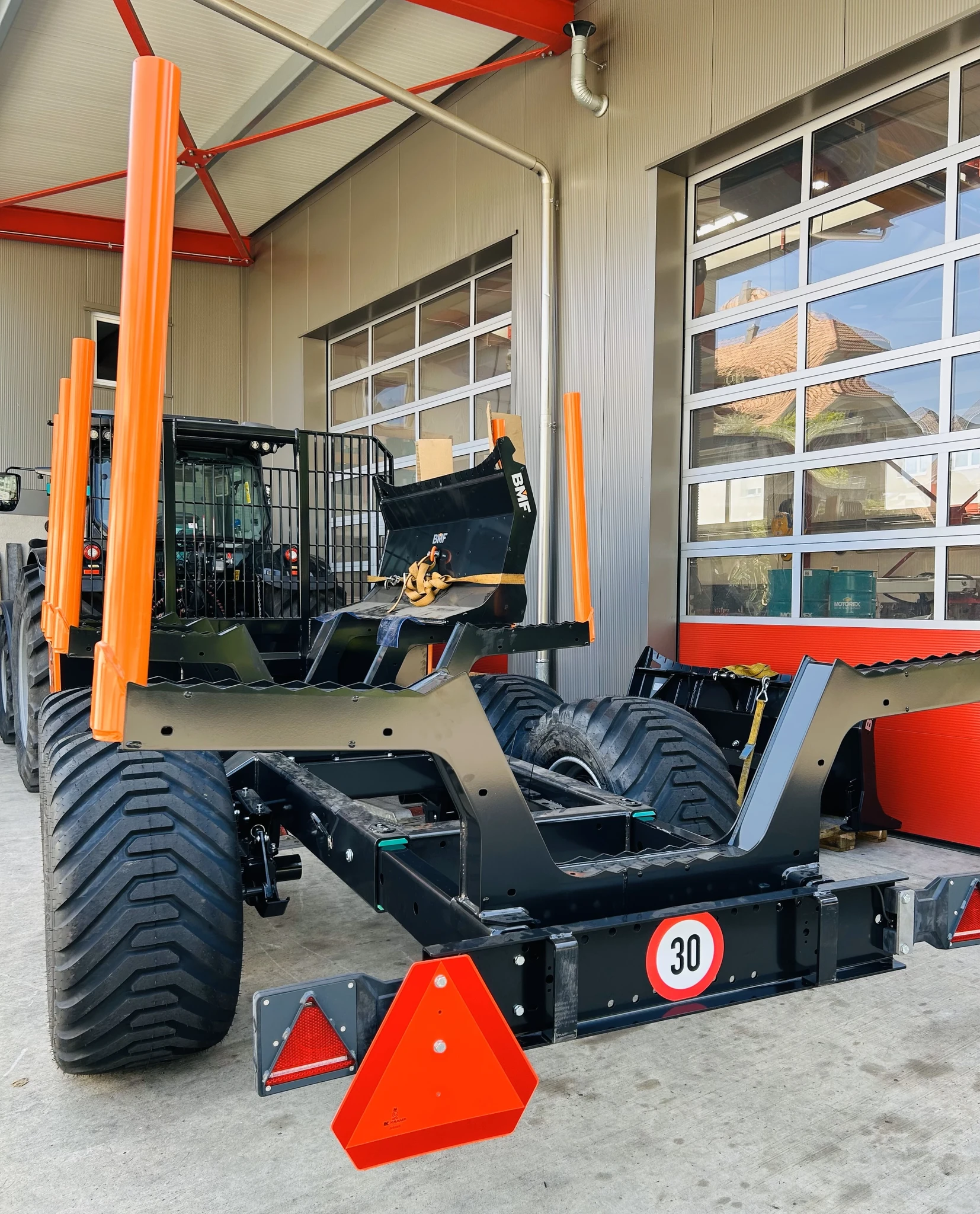 14T2 Skidder with short draw bar