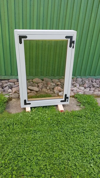 1- kordse raamiga pakettklaasiga aken