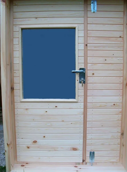 Kahepoolne klaasiga välisuks 2